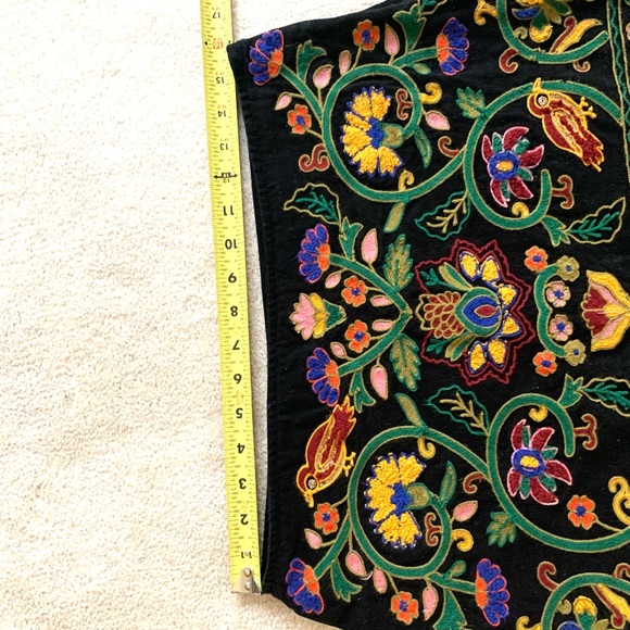 *🔥HP🔥* ZARA embroidered skirt, M - Picture 5 of 14